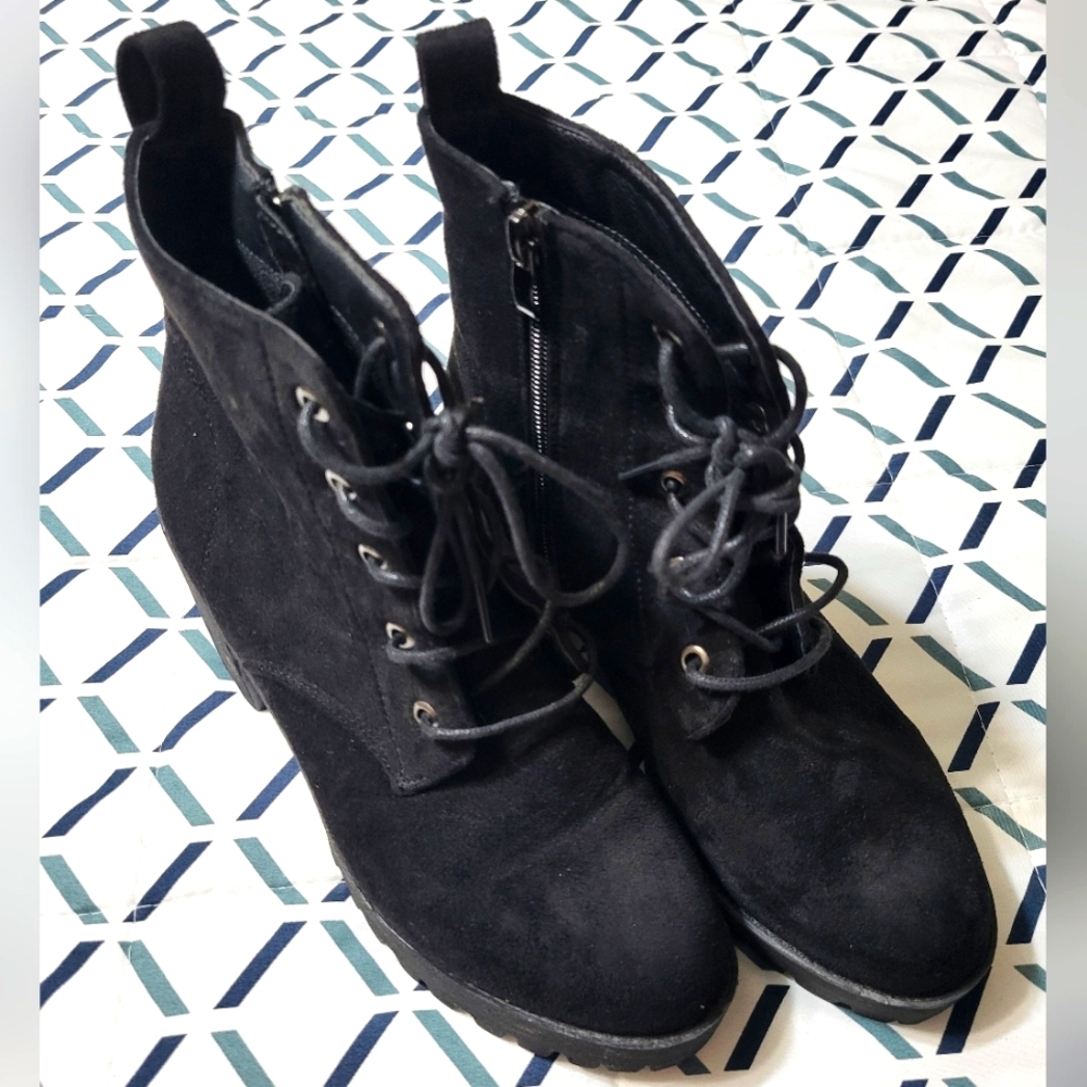 Black suede combat boots   women's 8 #1461